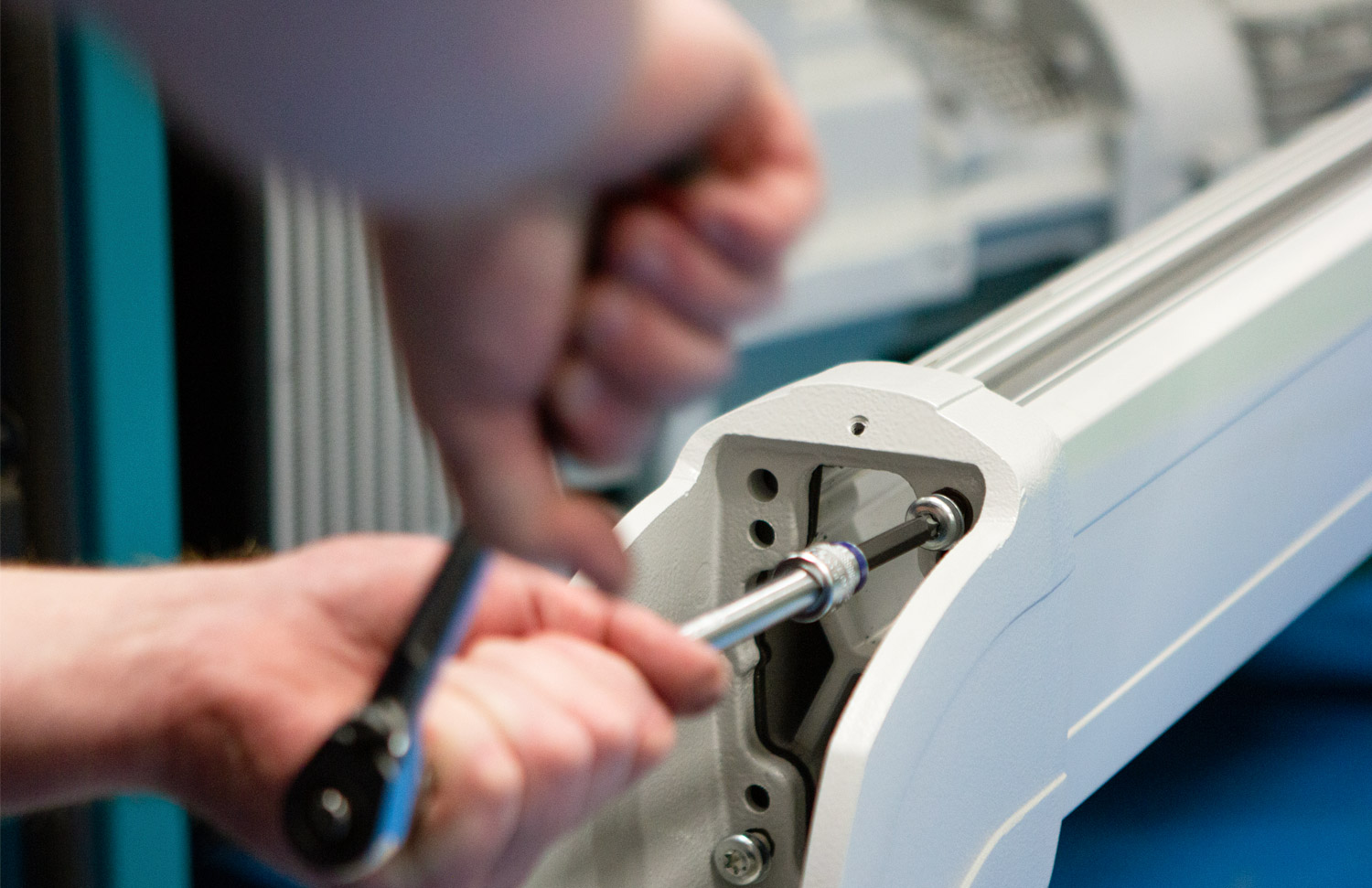 HVAC leak testing machine service